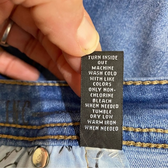 Inc. Denim Lightwash Skinny Leg Curvy Fit Jeans - Picture 7 of 7